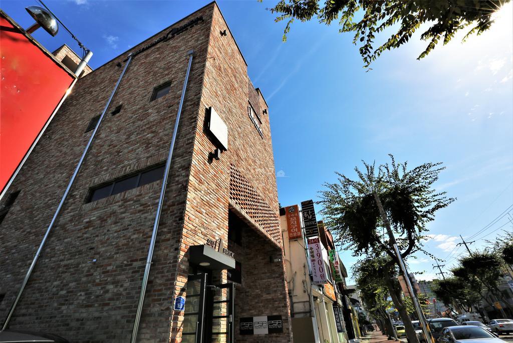 Guest House Brick Jeju Exterior foto
